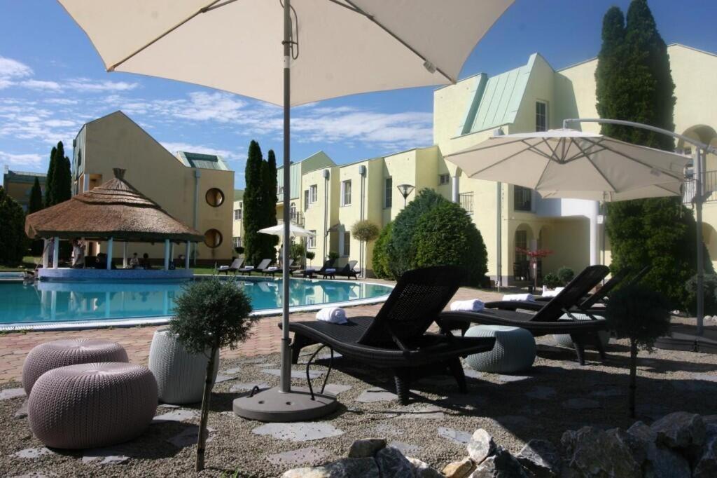 Mediterran Apartman With Pool Σίοφοκ Εξωτερικό φωτογραφία