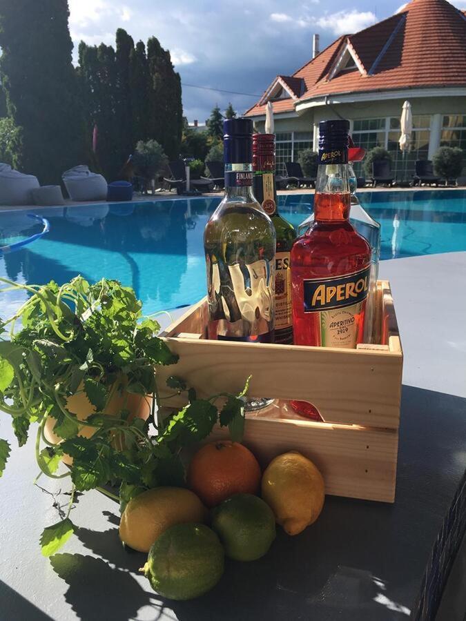 Mediterran Apartman With Pool Σίοφοκ Εξωτερικό φωτογραφία